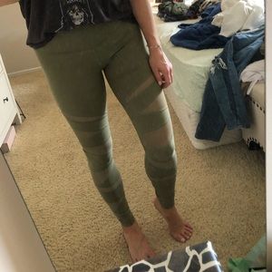 Victoria Sport army green legging with mesh detail